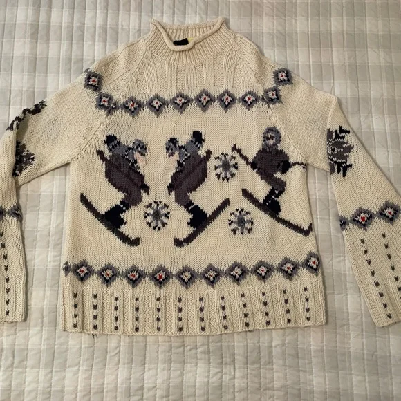 Gorsuch Ltd Wool White Winter Sweater- Skiing, Snowflakes. - Picture 8 of 10